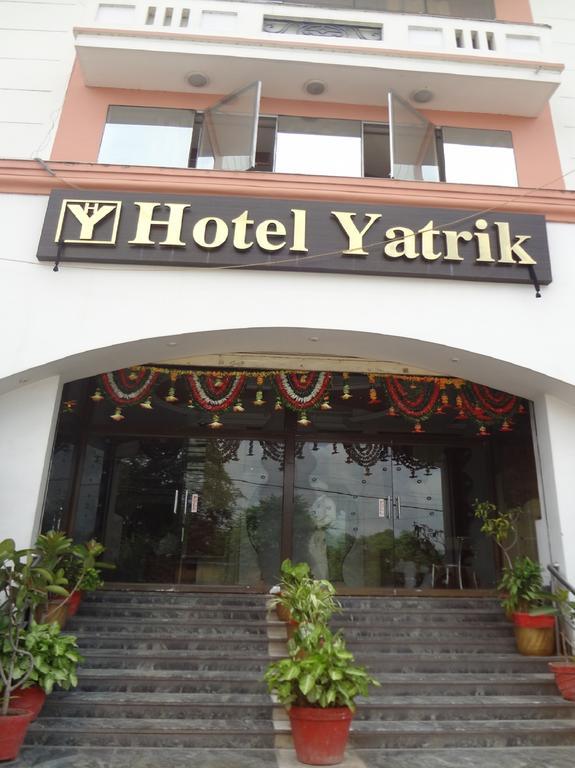 Hotel Yatrik Jhānsi Esterno foto